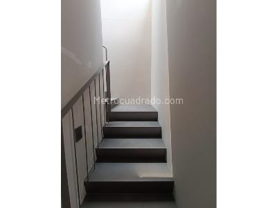 Apartamento de 3 alcobas en venta en Castropol, Medellín, 229 m² · foto 5 de 20