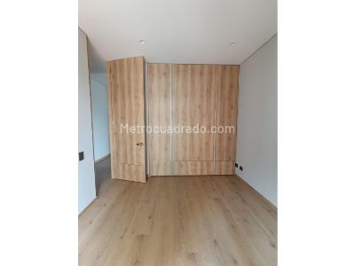 Apartamento de 3 alcobas en venta en Castropol, Medellín, 229 m² · foto 14 de 20