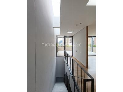 Apartamento de 3 alcobas en venta en Castropol, Medellín, 229 m² · foto 15 de 20