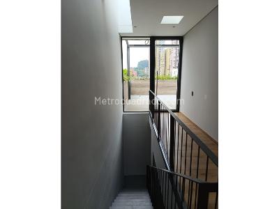 Apartamento de 3 alcobas en venta en Castropol, Medellín, 229 m² · foto 16 de 20