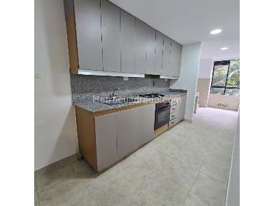 Apartamento en venta en El Poblado, Medellín · foto 2 de 20