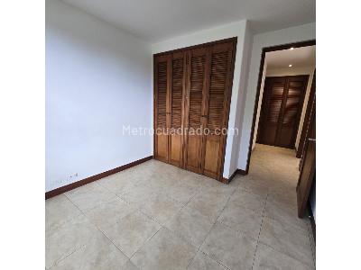 Apartamento en venta en El Poblado, Medellín · foto 12 de 20