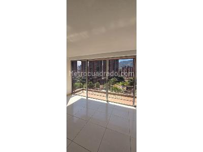 Apartamento de 3 alcobas en venta en San Remo, Sabaneta, 72 m² · foto 2 de 20
