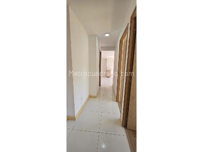 Apartamento de 3 alcobas en venta en San Remo, Sabaneta, 72 m² · foto 11 de 20