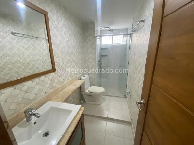 Apartamento de 4 alcobas en venta en Las Lomitas, Sabaneta, 111 m² · foto 15 de 20