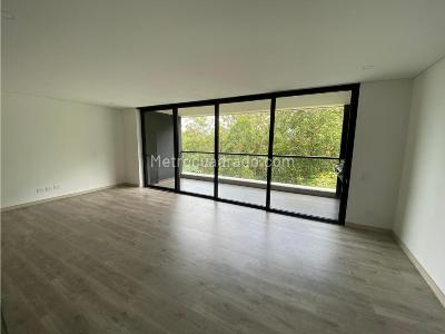Apartamento de 3 alcobas en venta en El Poblado, Medellín, 122 m² · foto 7 de 18