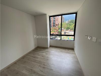 Apartamento de 3 alcobas en venta en El Poblado, Medellín, 122 m² · foto 14 de 18