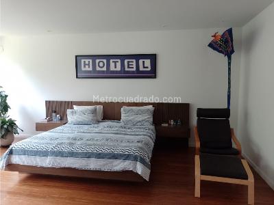 Casa de 3 alcobas en venta en La Calleja, Envigado, 307 m² · foto 20 de 20