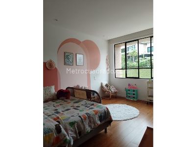 Casa de 3 alcobas en venta en La Calleja, Envigado, 307 m² · foto 17 de 20