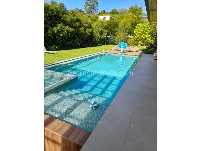 Casa de 5 alcobas en venta en Llano Grande, Rionegro, 913 m² · foto 2 de 20