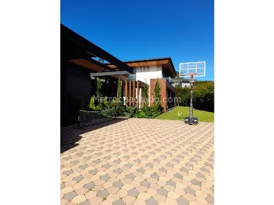 Casa de 5 alcobas en venta en Llano Grande, Rionegro, 913 m² · foto 16 de 20