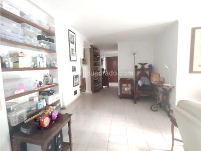 Apartamento en venta en El Poblado, Medellín · foto 9 de 13