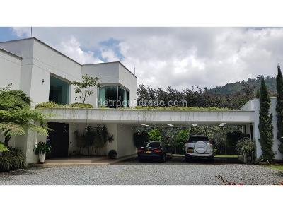 Casa de 4 alcobas en venta en Las Palmas, Medellín · foto 18 de 20