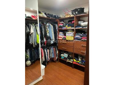 Apartamento en venta en Loma De Los Bernal, Medellín · foto 13 de 19