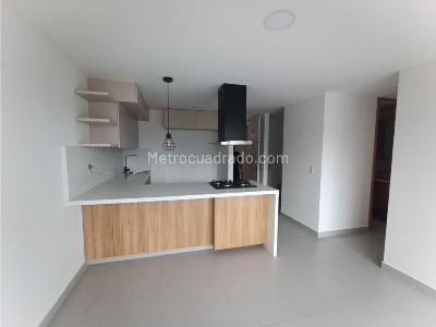Apartamento de 3 alcobas en venta en Santa Maria, Itagüí, 71 m² · foto 5 de 16