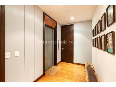 Apartamento de 4 alcobas en venta en El Poblado, Medellín, 300 m² · foto 13 de 20