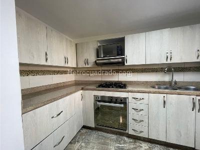 Casa de 4 alcobas en venta en Los Alcazares, Sabaneta, 210 m² · foto 9 de 20