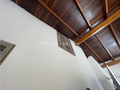 Casa de 4 alcobas en venta en Los Alcazares, Sabaneta, 210 m² · foto 17 de 20