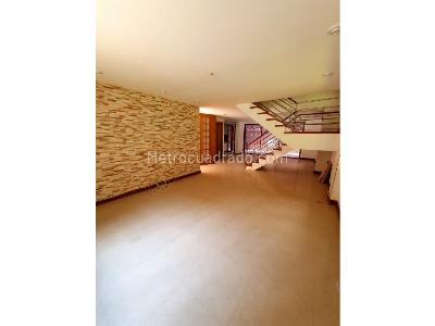 Casa de 4 alcobas en venta en El Trapiche, Sabaneta, 190 m² · foto 9 de 20