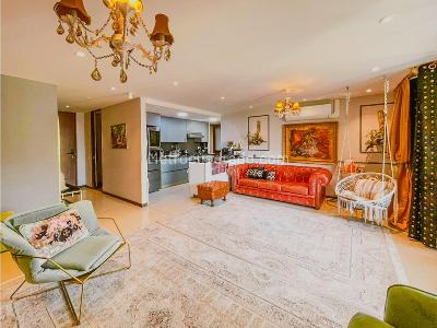 Apartamento en venta en El Poblado, Medellín · foto 3 de 10