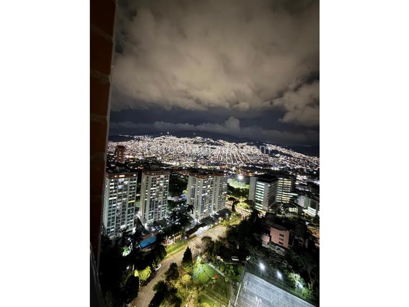 Piso – Medellín - Más