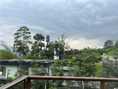 Casa de 5 alcobas en venta en El Poblado, Medellín · foto 7 de 20
