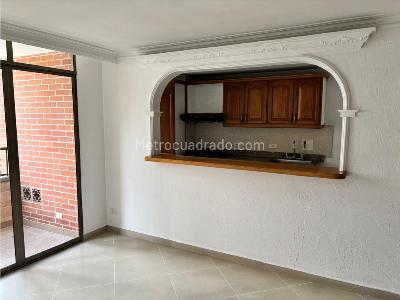 Apartamento en venta en Laureles, Medellín · foto 4 de 18