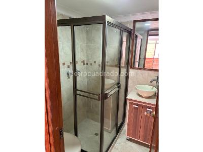 Apartamento en venta en Laureles, Medellín · foto 8 de 18