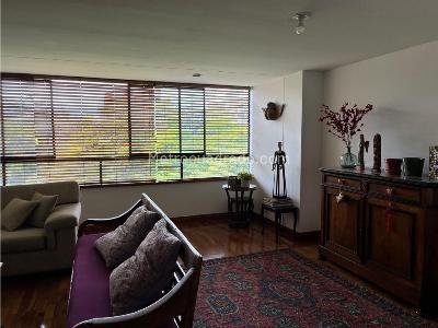 Apartamento en venta en El Poblado, Medellín · foto 2 de 12