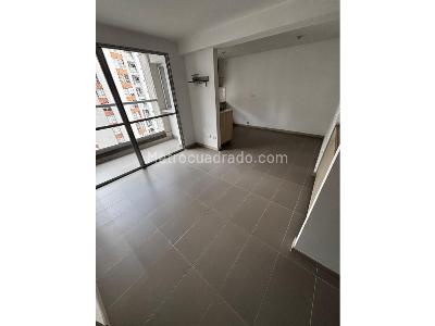 Apartamento en venta en Loma De Los Bernal, Medellín · foto 4 de 12