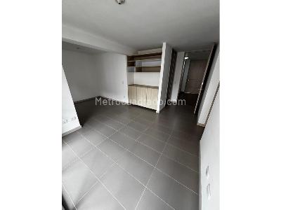 Apartamento en venta en Loma De Los Bernal, Medellín · foto 5 de 12