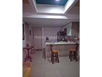 Apartamento en venta en Loma De Los Bernal, Medellín · foto 3 de 13
