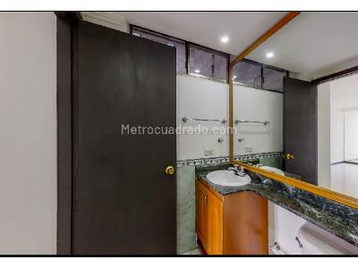 Apartamento en venta en Los Bernal, Medellín · foto 10 de 11