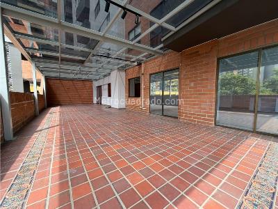 Apartamento en venta en Loma De Los Bernal, Medellín · foto 10 de 17