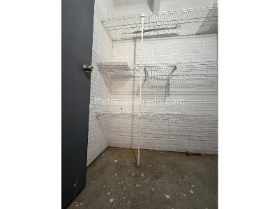 Apartamento en venta en Loma De Los Bernal, Medellín · foto 11 de 17
