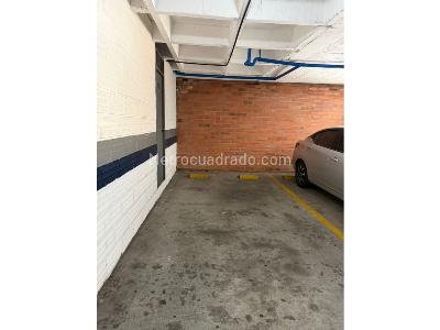 Apartamento en venta en Loma De Los Bernal, Medellín · foto 12 de 17