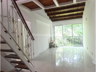 Apartamento de 3 alcobas en venta en Belen Miravalle, Medellín, 72 m² · foto 5 de 20