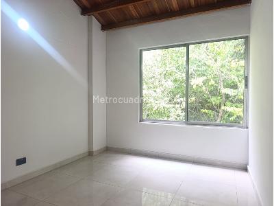 Apartamento de 3 alcobas en venta en Belen Miravalle, Medellín, 72 m² · foto 13 de 20