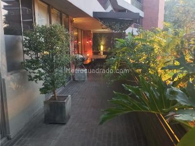 Apartamento de 2 alcobas en venta en El Poblado, Medellín, 104 m² · foto 10 de 13