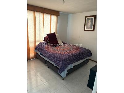 Apartamento en venta en Loma De Los Bernal, Medellín · foto 6 de 10