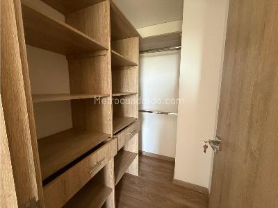 Apartamento de 2 alcobas en venta en Aeropuerto, Rionegro, 76 m² · foto 5 de 13