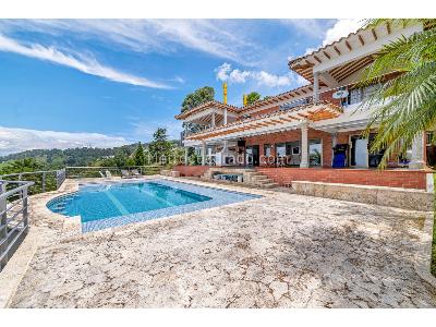 Casa de 5 alcobas en venta en Las Palmas, Medellín, 817 m² · foto 5 de 20