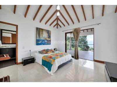 Casa de 5 alcobas en venta en Las Palmas, Medellín, 817 m² · foto 11 de 20