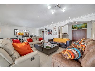 Casa de 5 alcobas en venta en Las Palmas, Medellín, 817 m² · foto 13 de 20
