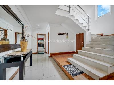 Casa de 5 alcobas en venta en Las Palmas, Medellín, 817 m² · foto 18 de 20