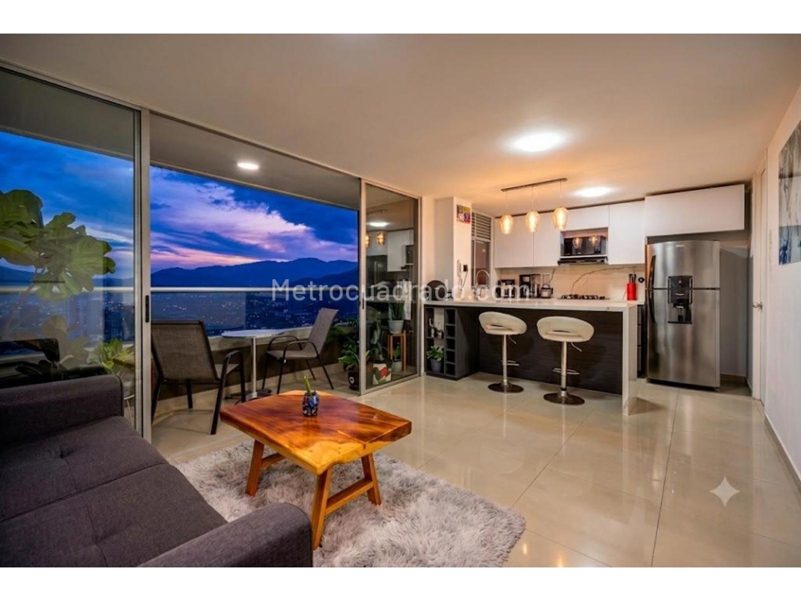 Apartamento de 2 habitaciones en venta en Poblado, Medellín — imagen 1 de 13