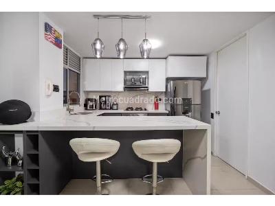 Apartamento en venta en El Poblado, Medellín · foto 6 de 13
