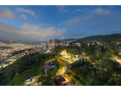 Apartamento en venta en El Poblado, Medellín · foto 7 de 13