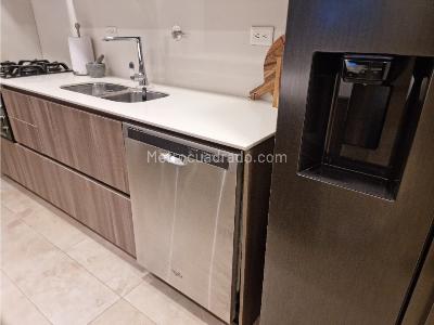 Apartamento en arriendo en Lalinde, Medellín · foto 8 de 20