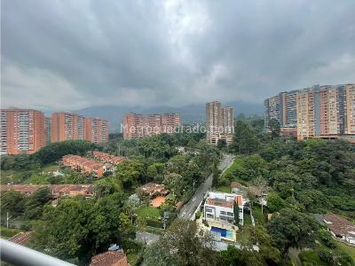 Apartamento de 3 alcobas en arriendo en Loma De Las Brujas, Envigado, 205 m² · foto 9 de 20